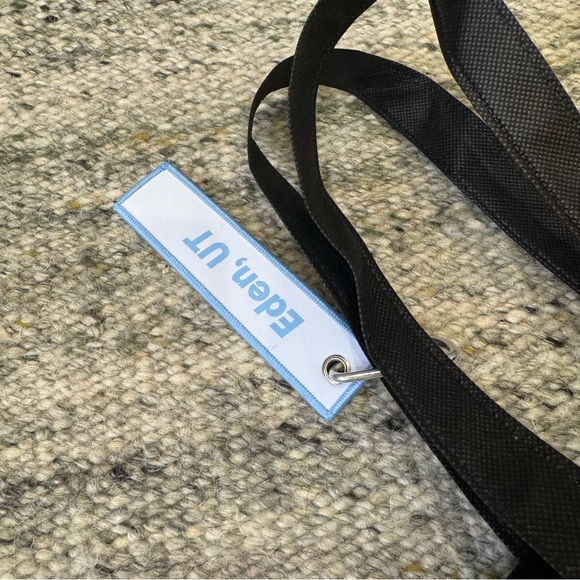 Powder Mountain Mini Tote Bag with Carabiner Keychain - Picture 7 of 8